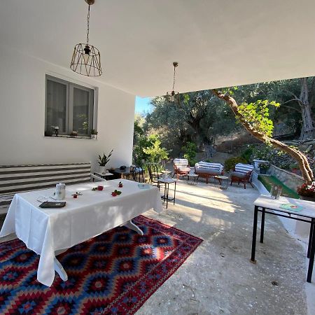 House With Beautiful Garden In Plomari公寓 外观 照片